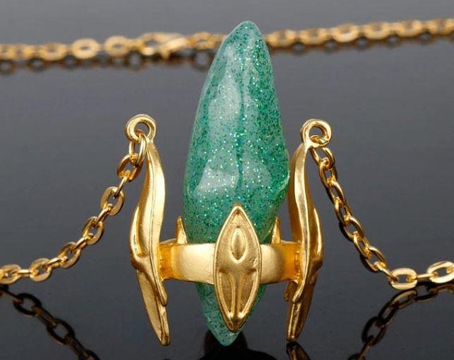 sidequestsupply'ın Medyası: Protoss Pylon Kolyemize göz atın! Hayatınızdaki o Starcraft hayranı için mükemmel!
#necklace #j sidequestsupply'ın Medyası: Protoss Pylon Kolyemize göz atın! Hayatınızdaki o Starcraft hayranı için mükemmel!
#necklace #j