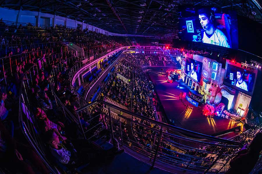 esports-arena" data-srcset="https://www.sendika34.org/esport/wp-content/uploads/2021/09/esports-arena-2-c.jpg 900w, https://www.viewsonic. com/library/wp-content/uploads/2019/04/esports-arena-2-c-300x200.jpg 300w, https://www.viewsonic.com/library/wp-content/uploads/2019/04/esports -arena-2-c-768x512.jpg 768w, https://www.viewsonic.com/library/wp-content/uploads/2019/04/esports-arena-2-c-696x464.jpg 696w, https:/ /www.viewsonic.com/library/wp-content/uploads/2019/04/esports-arena-2-c-630x420.jpg 630w" data-sizes="(max-width: 900px) 100vw, 900px